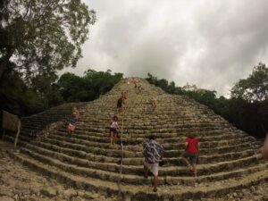 Piramide di Cobá in Messico
