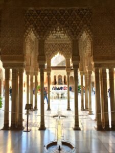 Interno dell Alhambra a Granada Spagna Palcios Nazaries