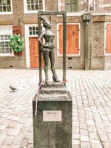 Statua per le prostitute ad Amsterdam