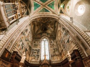 Interno soffitto Duomo di Orvieto
